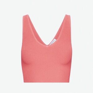 Babaton Aritizia Sculpt Knit Double V
Cropped Tank - Size XS
